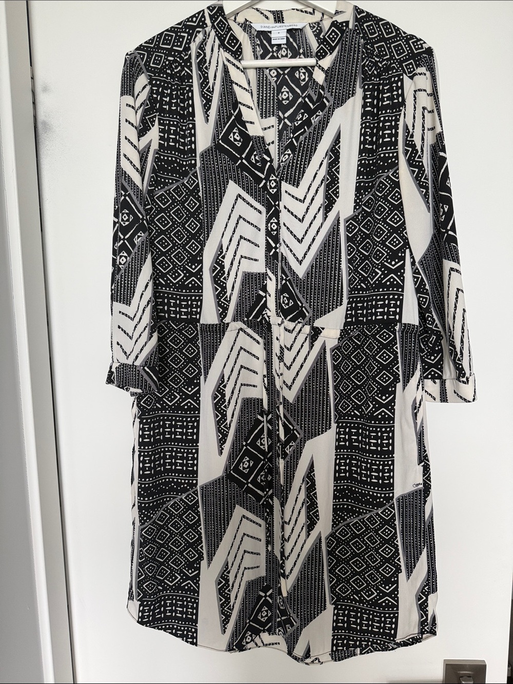 Diane Von Furstenberg - Black & White Geometric Button-Front Dress - Size 6